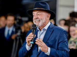 Lula-renegociacao-de-divida-bilhoes-credito-campanha.jpg