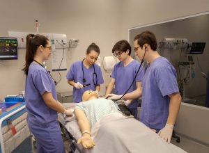 centro-universitario-integrado-abre-inscricoes-para-o-vestibular-de-medicina-em-campo-mourao-destaqu.jpeg
