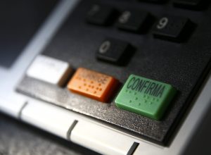 lacracao-urnas-eletronicas-mcamgo-abr-210920221818-4.jpg